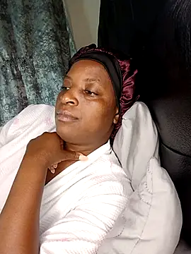 Linae1234 online show from 11/21/25, 01:48