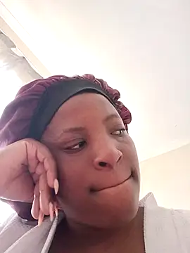 Linae1234 online show from 11/17/25, 10:52