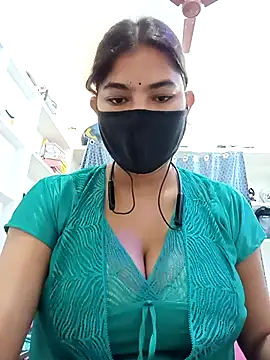 Hot radhaji online show from 04/04/26, 01:01