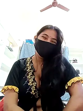 Hot radhaji online show from 02/17/26, 09:50