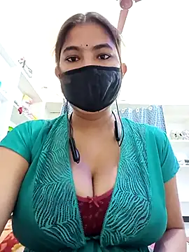 Snapshot of Hot_radhaji chatting on 04/23/26, 02:18 Hot radhaji online show from 04/23/26, 02:18