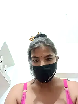 Hot radhaji online show from 11/09/25, 12:20