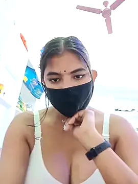 Hot radhaji online show from 12/15/25, 05:41