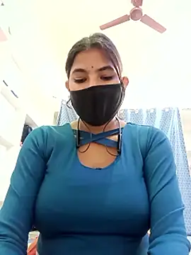 Hot radhaji online show from 02/05/26, 03:19