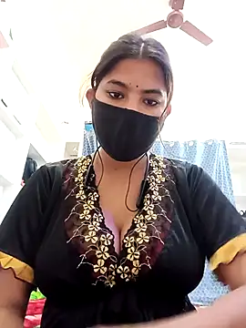 Hot radhaji online show from 02/06/26, 05:09