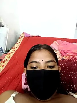 Hot radhaji online show from 10/26/25, 09:15