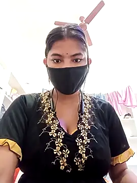 Hot radhaji online show from 02/25/26, 01:39