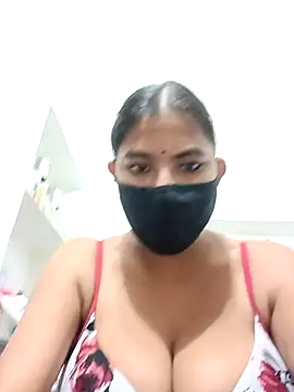 Hot radhaji online show from 11/17/25, 04:55