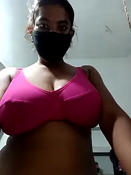 Snapshot of Hot_radhaji chatting on 10/19/25, 05:37 Hot radhaji online show from 10/19/25, 05:37