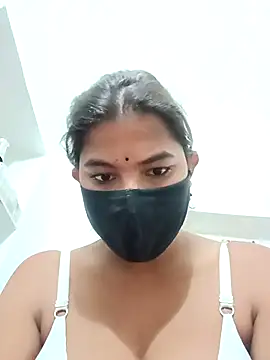 Hot radhaji online show from 11/22/25, 05:12