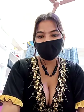 Hot radhaji online show from 02/28/26, 03:06