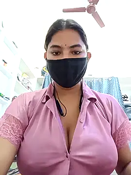 Hot radhaji online show from 03/10/26, 12:58