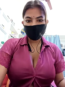 Hot radhaji online show from 03/28/26, 02:34