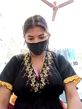 Hot radhaji online show from 02/15/26, 02:12