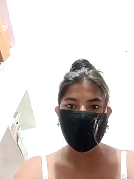 Hot radhaji online show from 10/22/25, 08:14