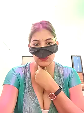 Hot radhaji online show from 07/27/26, 04:03