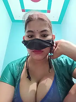 Hot radhaji online show from 06/22/26, 02:39