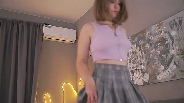 lorapalmerry online show from 10/11/25, 03:24