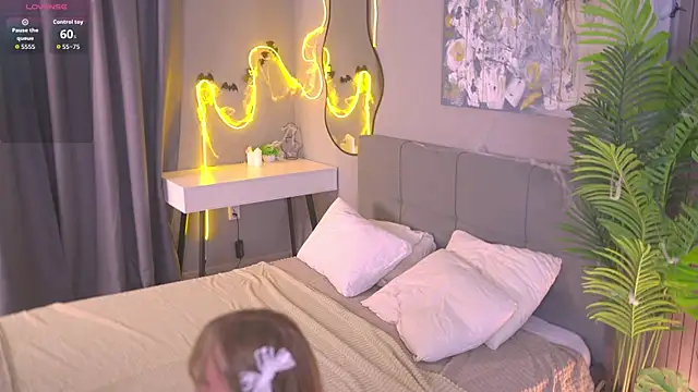 lorapalmerry online show from 11/01/25, 03:28