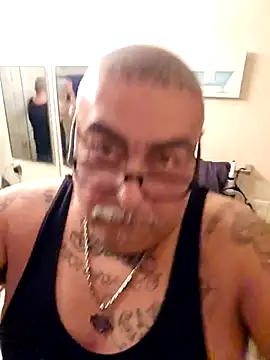 B1GLO online show from 12/15/25, 01:55