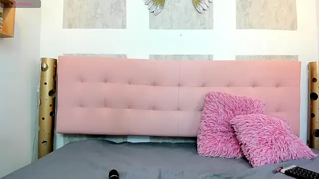 SamanthaFox 8 online show from 10/24/25, 10:47