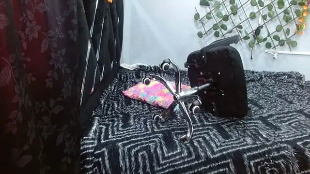 Melani ebony online show from 04/06/26, 01:23