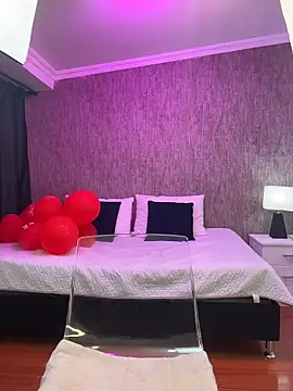 KarinaFlowers  online show from 02/23/26, 12:06