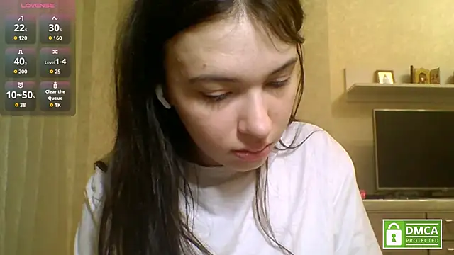 Snapshot of CeyaLier chatting on 06/04/26, 06:23 CeyaLier online show from 06/04/26, 06:23