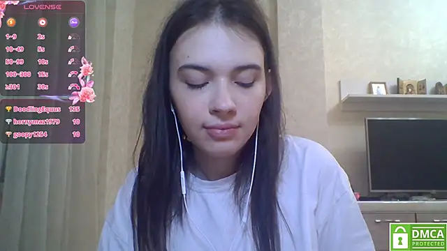 Snapshot of CeyaLier chatting on 07/15/26, 10:50 CeyaLier online show from 07/15/26, 10:50