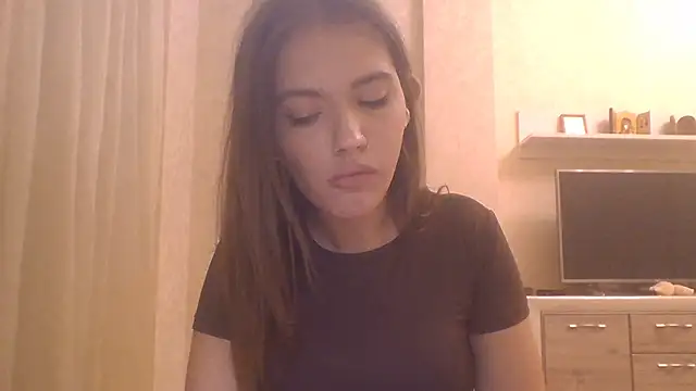 Snapshot of CeyaLier chatting on 10/20/25, 05:46 CeyaLier online show from 10/20/25, 05:46