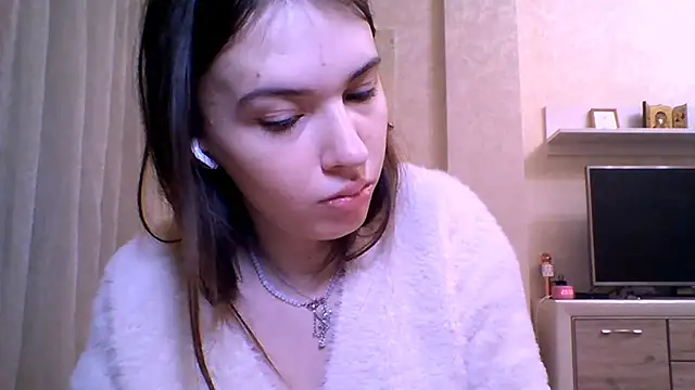 CeyaLier online show from 03/25/26, 05:34