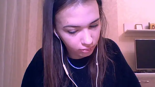 CeyaLier online show from 12/16/25, 05:28