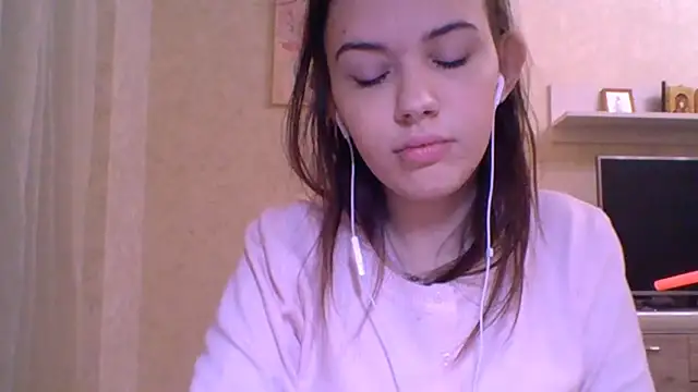 CeyaLier online show from 12/18/25, 05:50