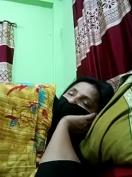 Megla879 online show from 11/13/25, 04:00