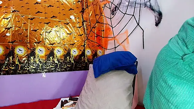 lu mystic online show from 10/08/25, 01:23