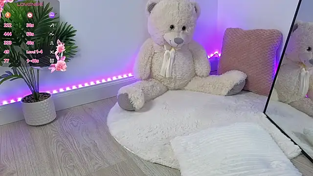 Alexaaa01  online show from 10/14/25, 11:55