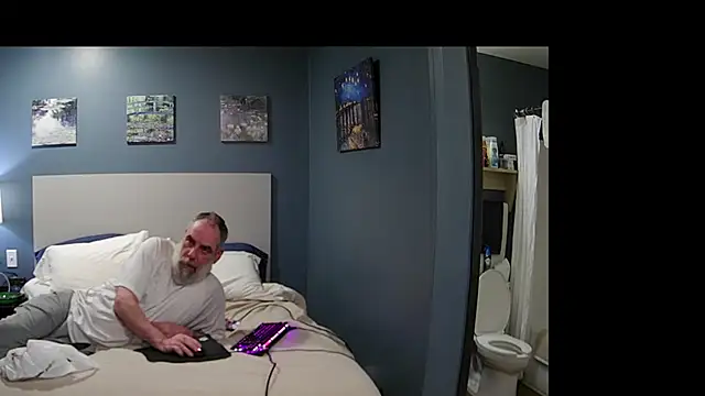 Fuck-Buddy-4U online show from 10/31/25, 02:19