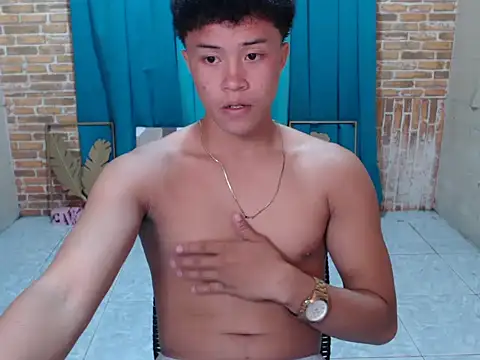 ur naughtyboy patrick online show from 11/12/25, 01:48