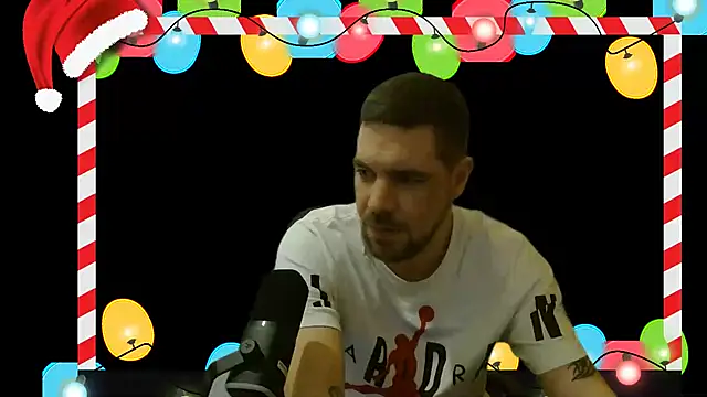 Snapshot of chibrax918 chatting on 12/21/25, 12:13 chibrax918 online show from 12/21/25, 12:13