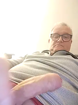 macdut67 online show from 04/11/26, 02:30