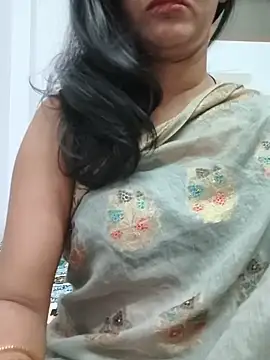 Snapshot of Janu-hasena chatting on 06/14/26, 03:19 Janu-hasena online show from 06/14/26, 03:19