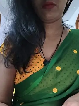 Snapshot of Janu-hasena chatting on 07/05/26, 11:50 Janu-hasena online show from 07/05/26, 11:50