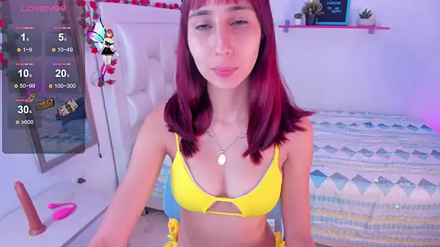 Laaura-Velez online show from 12/05/25, 01:32