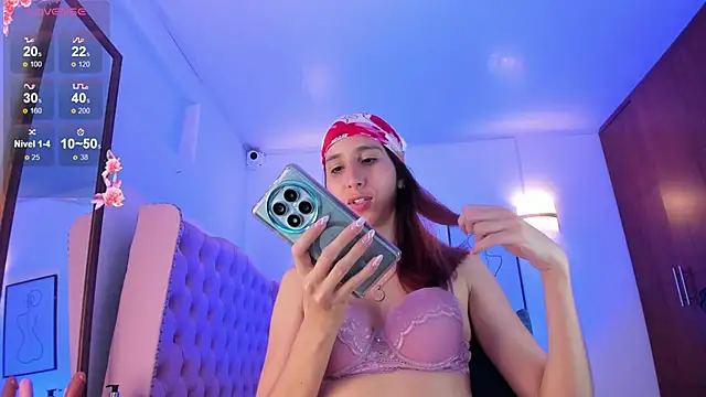 Laaura-Velez online show from 03/11/26, 12:21