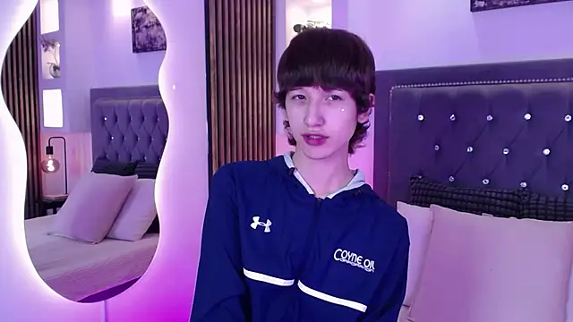Emo Boy  online show from 04/22/26, 08:26