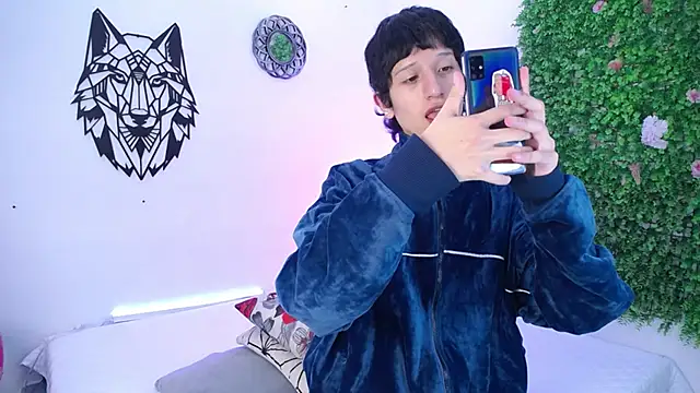 Emo Boy  online show from 12/02/25, 12:29