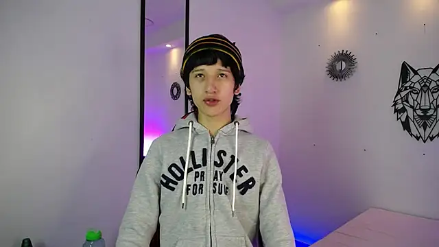 Emo Boy  online show from 12/20/25, 12:52