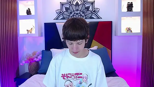 Emo Boy  online show from 03/01/26, 08:20