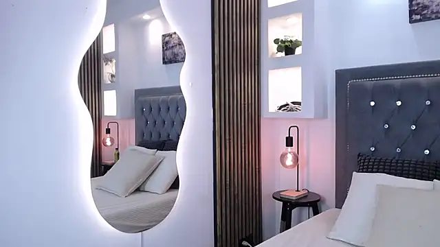 Emo Boy  online show from 04/06/26, 08:10