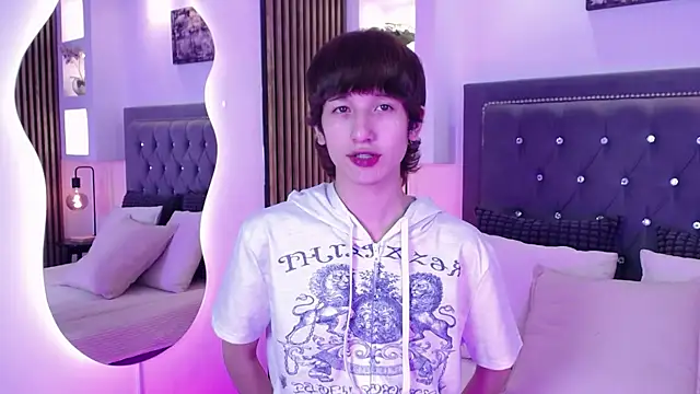 Emo Boy  online show from 04/23/26, 08:32